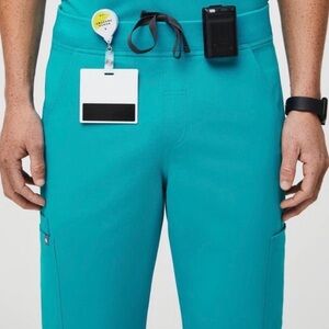 Figs Men's Axim Cargo Scrub Pants in Teal Size M EUC